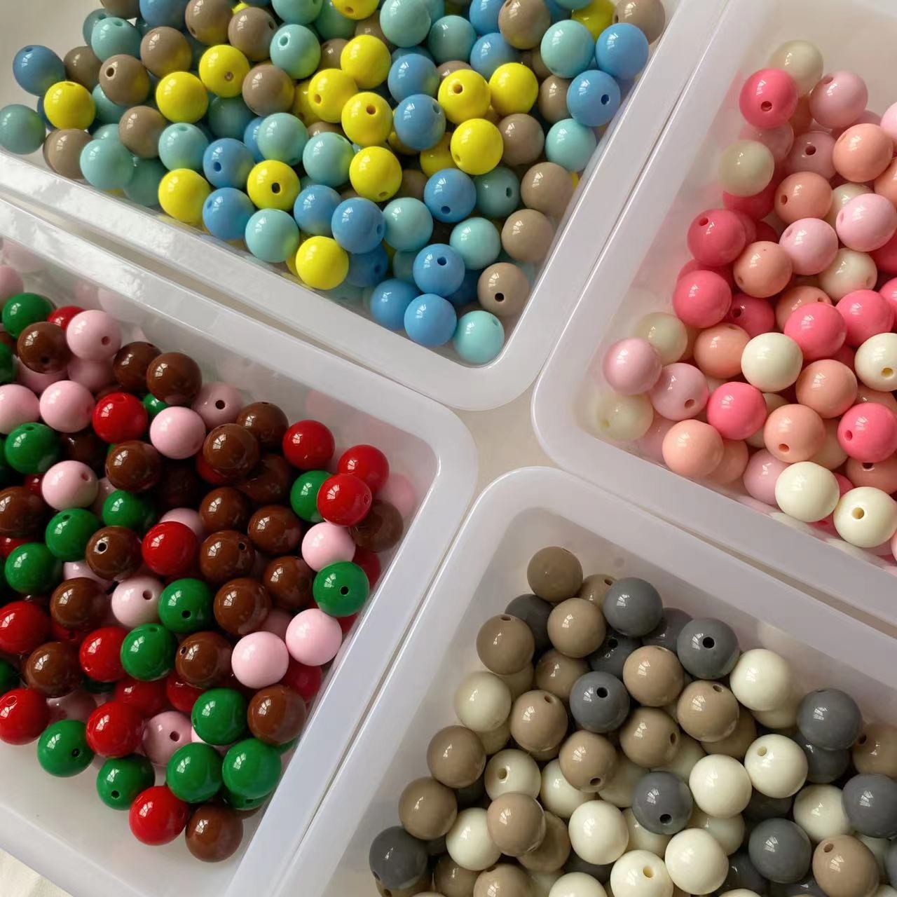 16mm Acrylic Round Beads Mix