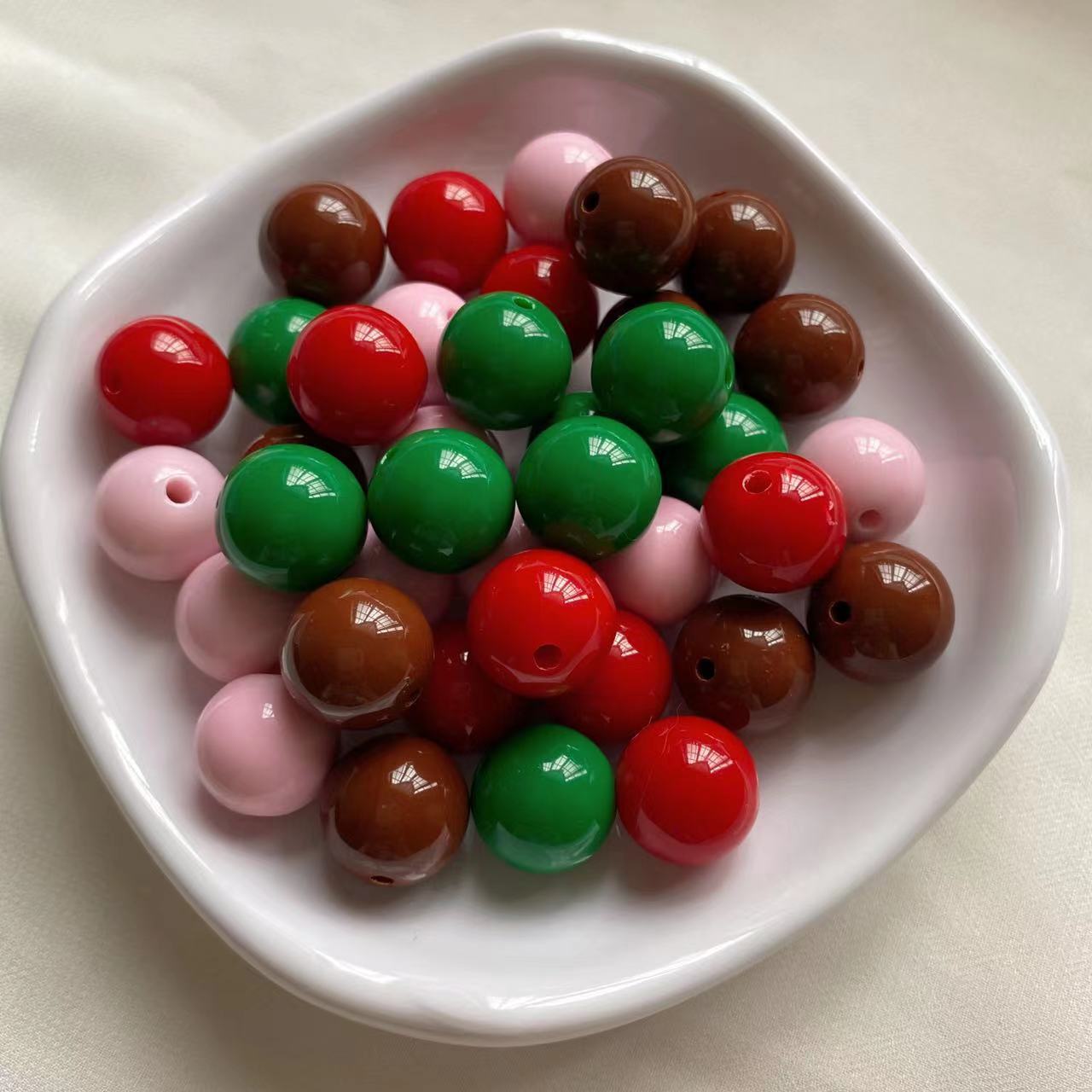 16mm Acrylic Round Beads Mix