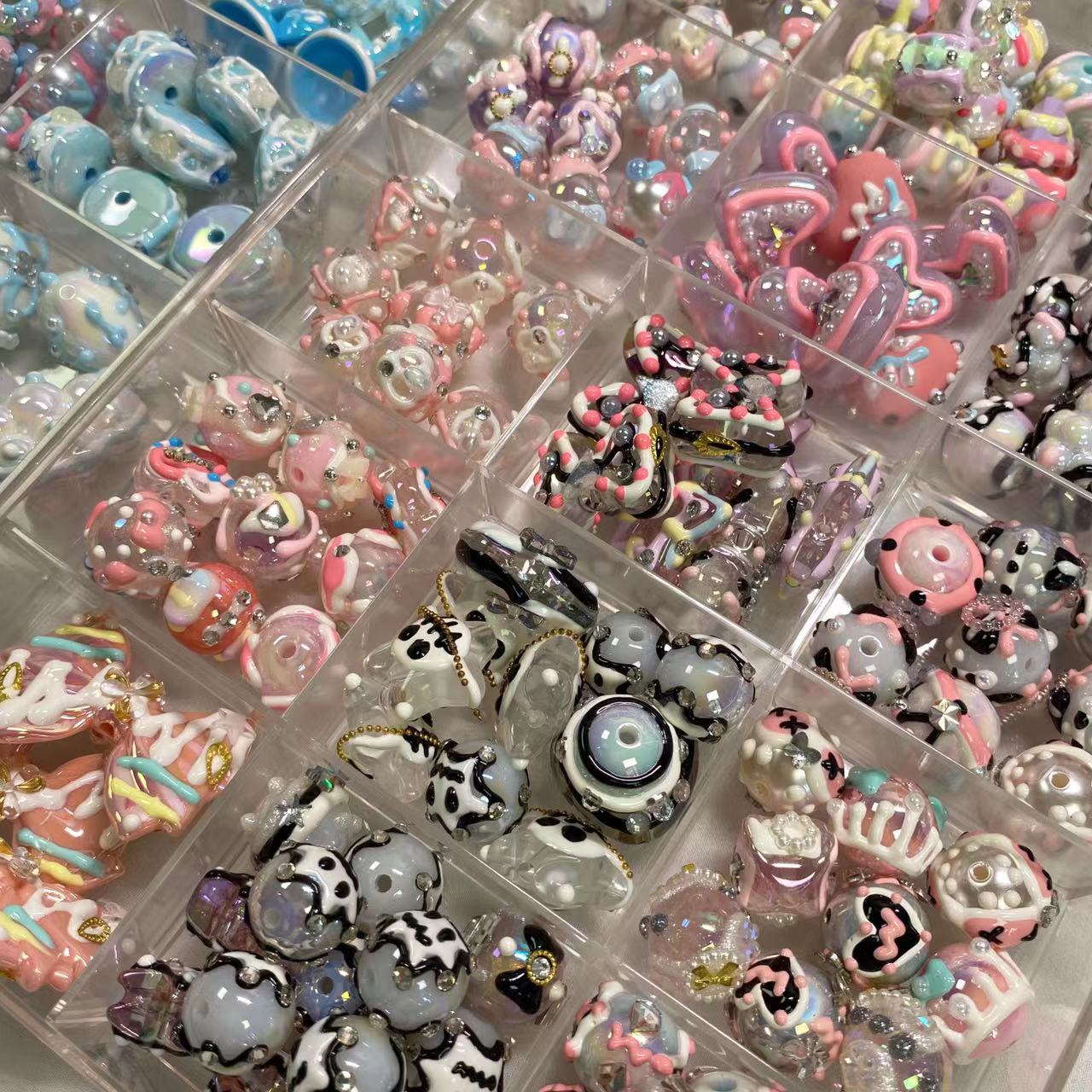Different Unit Price Handpainted Beads Collection