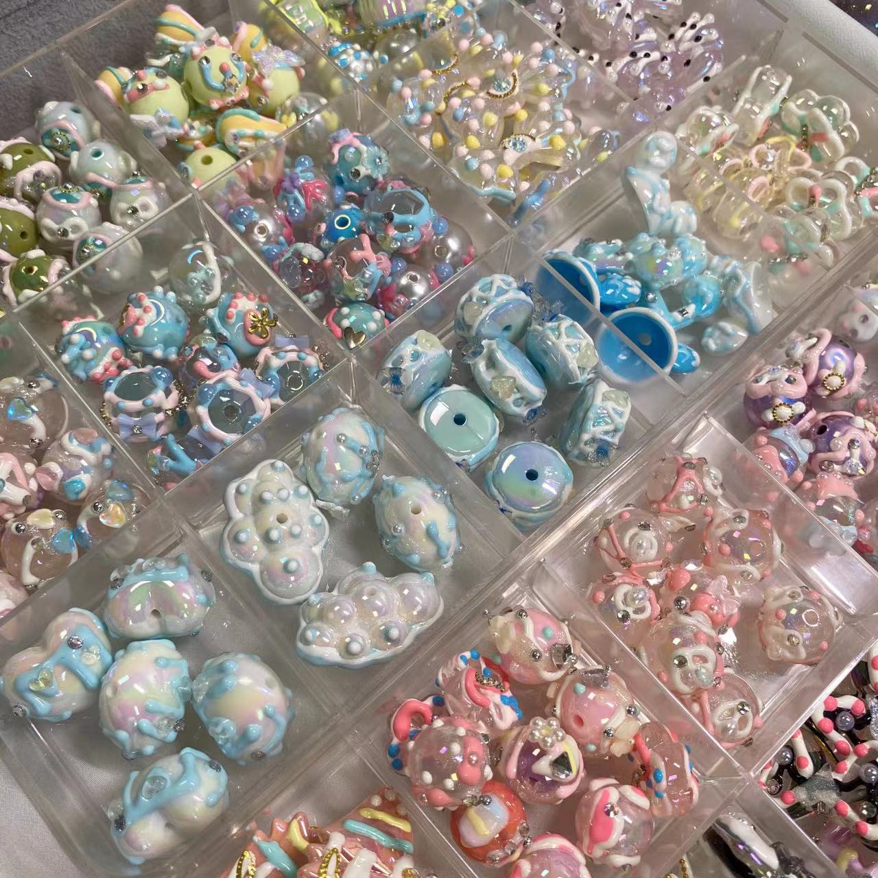 Different Unit Price Handpainted Beads Collection
