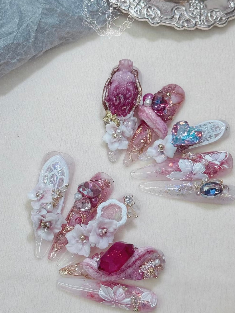 Handmade Press-on Nails Collection