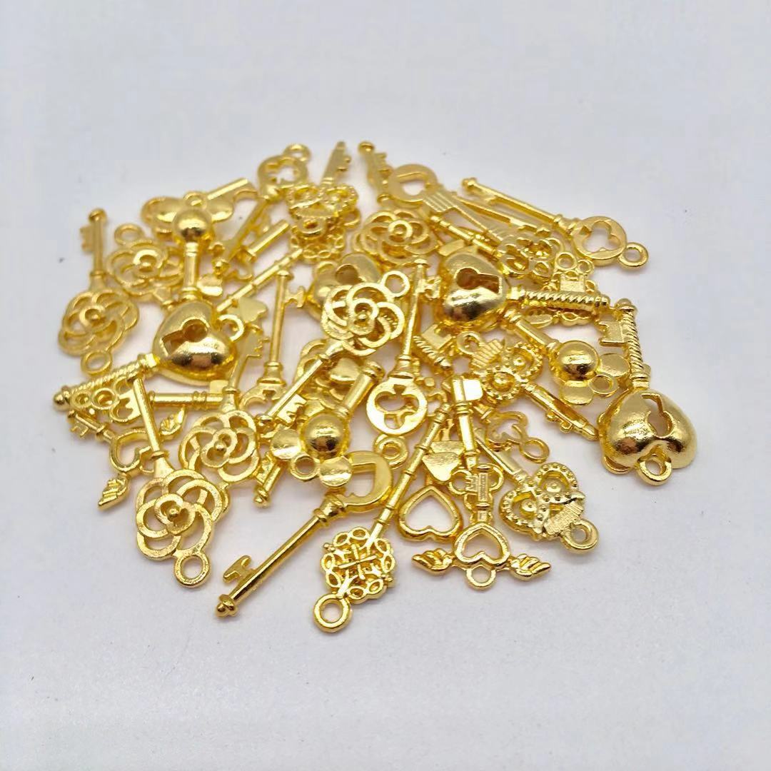 30/60pcs Key Charms for Bracelet Making